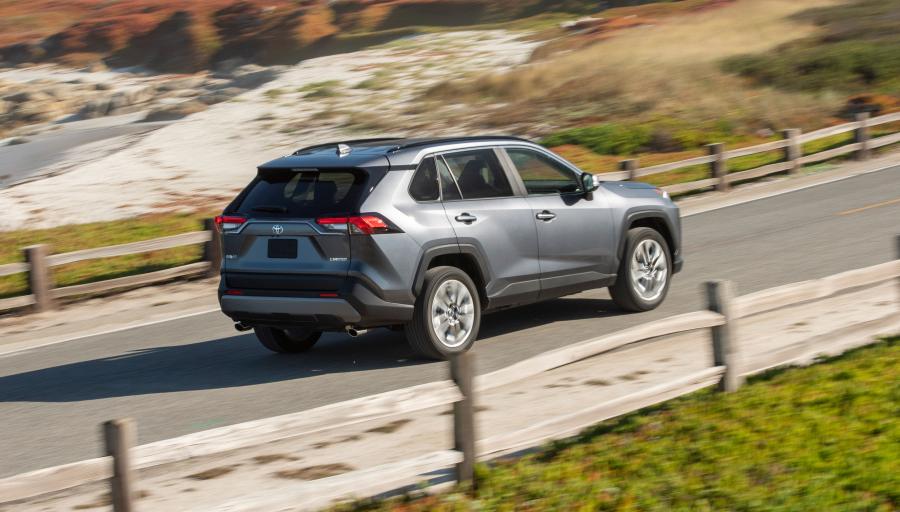  Toyota RAV4 Limited 2018 года  (NA) (фото 21 из 44)